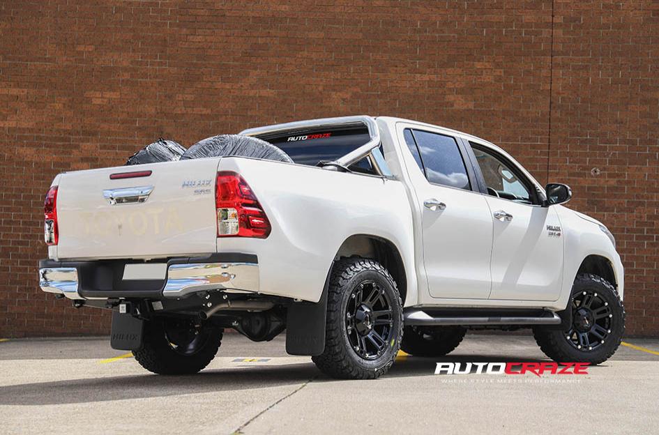 TOYOTA HILUX N80 4WD OUTLAW SATIN BLACK